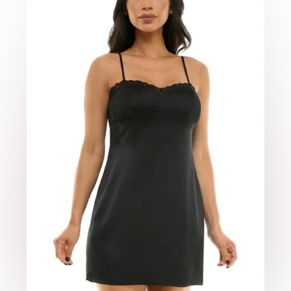 CITY STUDIOS Juniors' Pleated Lace-trimmed Dress In Black